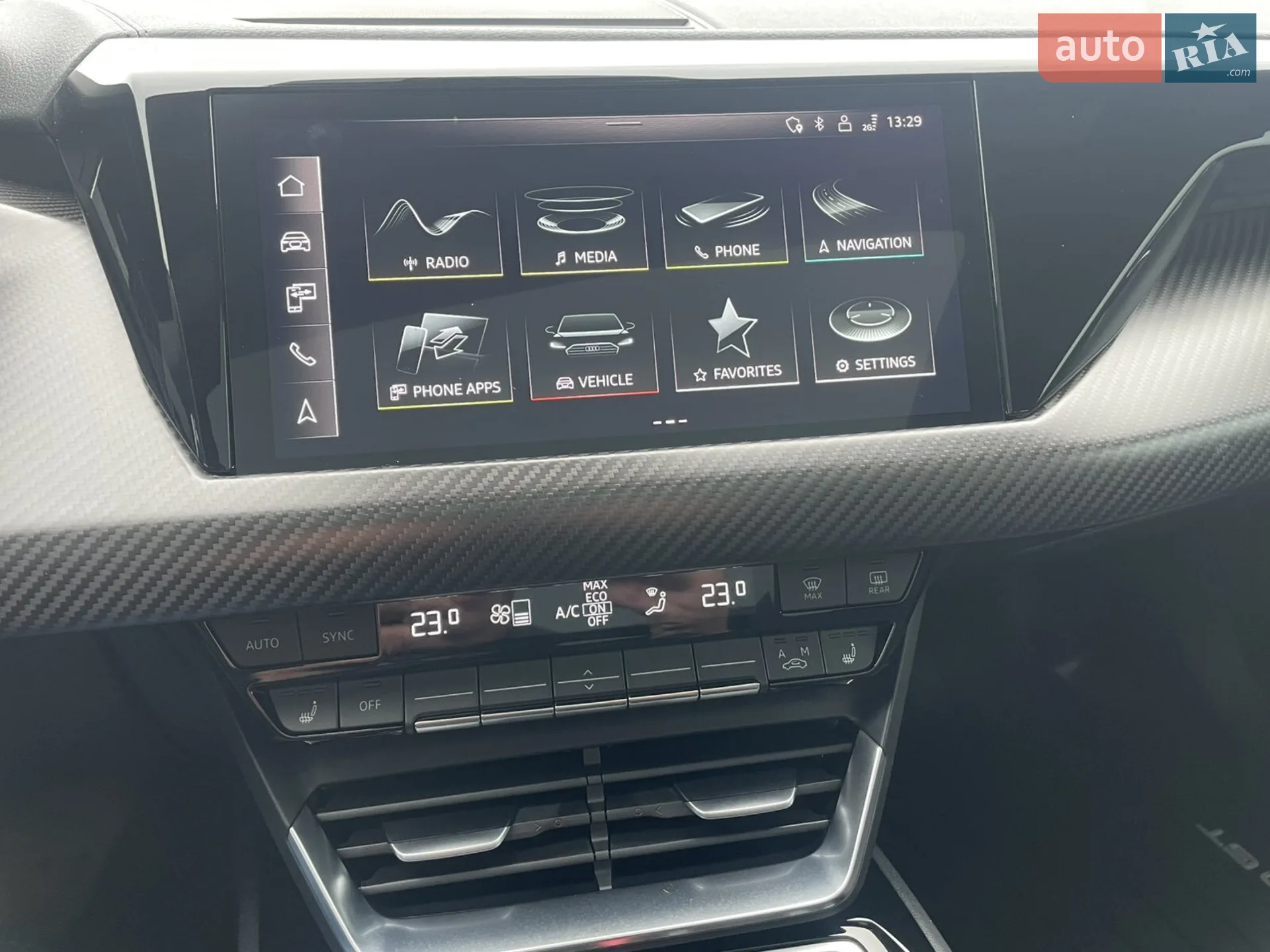 2022 Audi e-tron GT - мініатюра 21