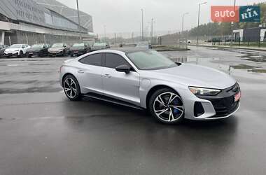 Лифтбек Audi e-tron GT 2022 в 