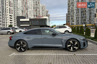Ліфтбек Audi e-tron GT 2021 в 