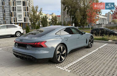 Ліфтбек Audi e-tron GT 2021 в 