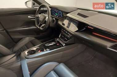 Ліфтбек Audi e-tron GT 2022 в 