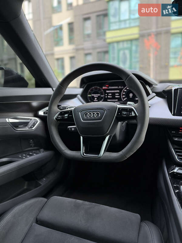 Лифтбек Audi e-tron GT 2021 в Киеве фото 32 Лифтбек Audi e-tron GT 2021 в Киеве