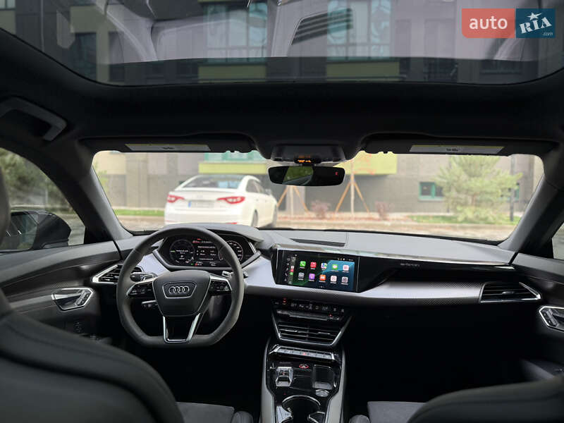 Лифтбек Audi e-tron GT 2021 в Киеве фото 37 Лифтбек Audi e-tron GT 2021 в Киеве
