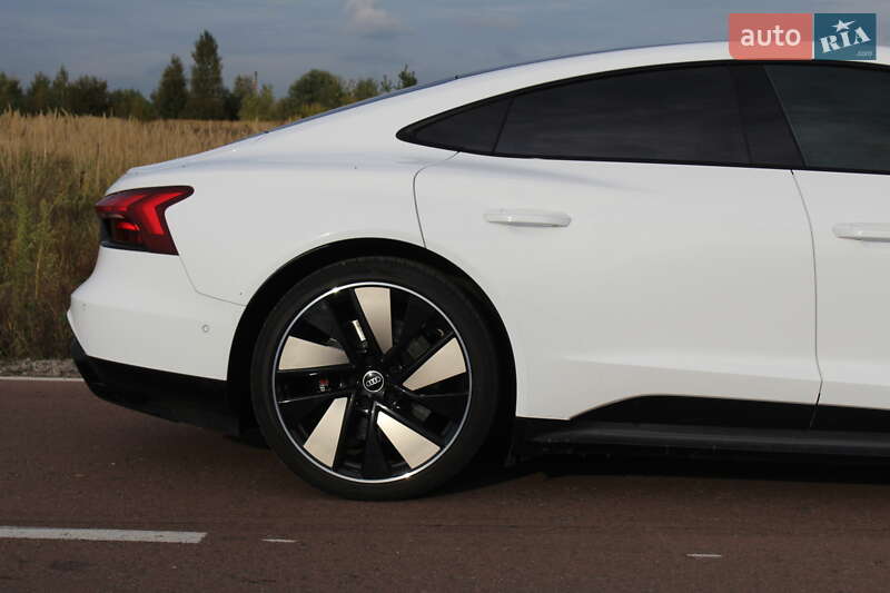 Лифтбек Audi e-tron GT 2021 в Киеве