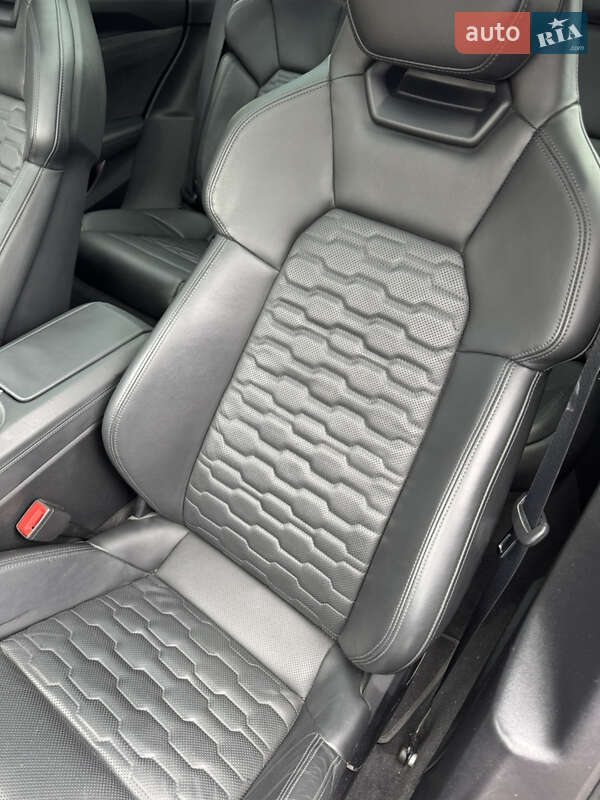 Ліфтбек Audi e-tron GT 2021 в Звенигородці фото 9 Ліфтбек Audi e-tron GT 2021 в Звенигородці