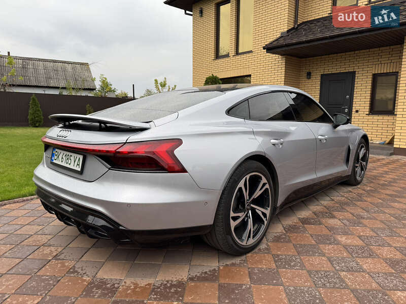 Ліфтбек Audi e-tron GT 2021 в Звенигородці фото 15 Ліфтбек Audi e-tron GT 2021 в Звенигородці