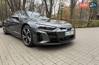 Лифтбек Audi e-tron GT 2023 в Киеве