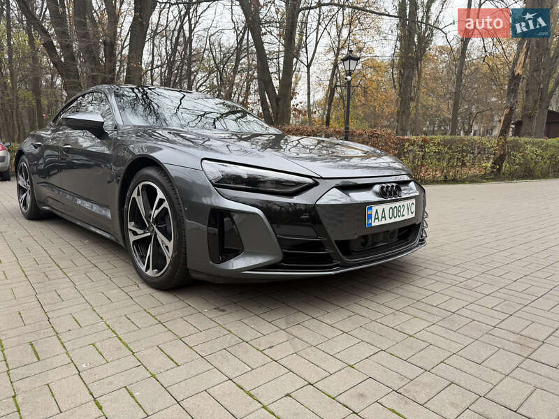 Лифтбек Audi e-tron GT 2023 в Киеве фото Лифтбек Audi e-tron GT 2023 в Киеве