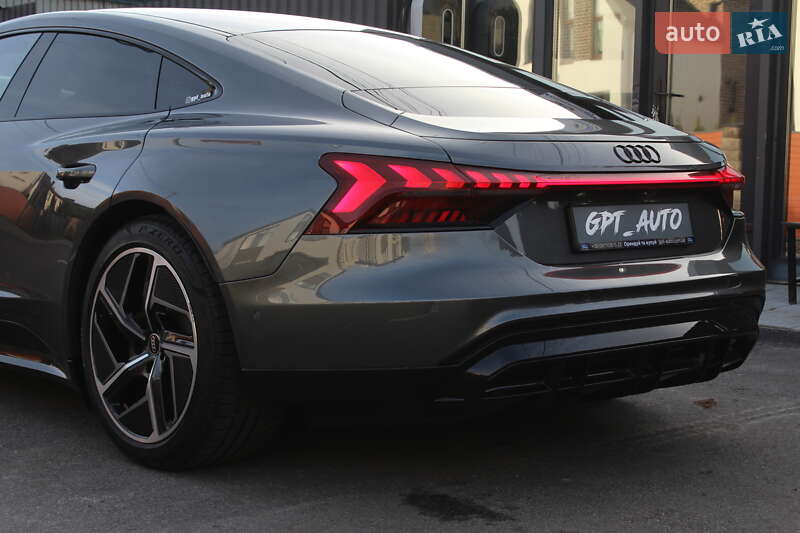 Лифтбек Audi e-tron GT 2022 в Киеве