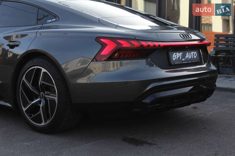 Лифтбек Audi e-tron GT 2022 в Киеве