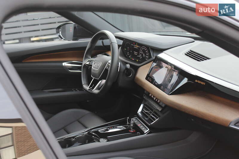 Лифтбек Audi e-tron GT 2022 в Киеве