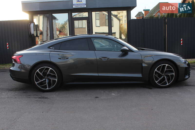 Лифтбек Audi e-tron GT 2022 в Киеве