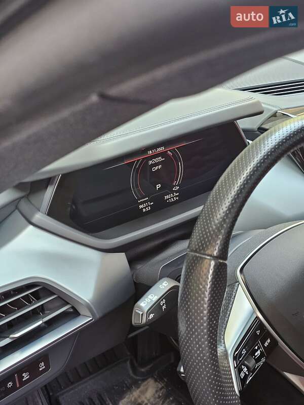 Лифтбек Audi e-tron GT 2022 в Каменском