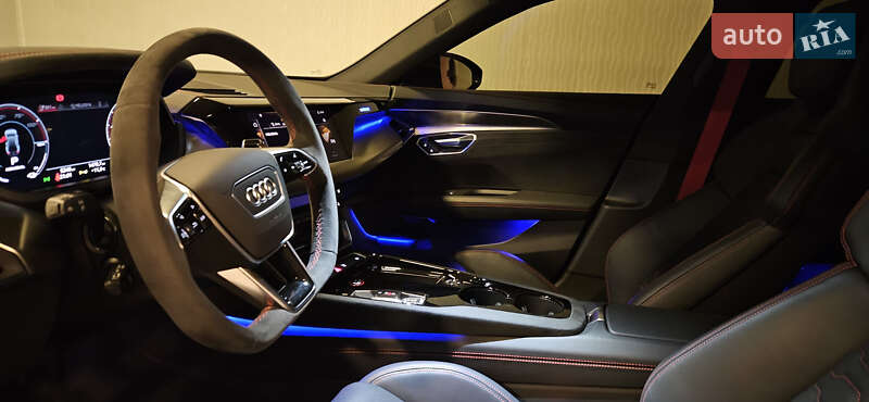 Лифтбек Audi e-tron GT 2023 в Харькове