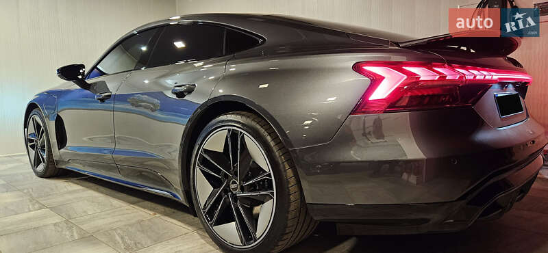 Лифтбек Audi e-tron GT 2023 в Харькове