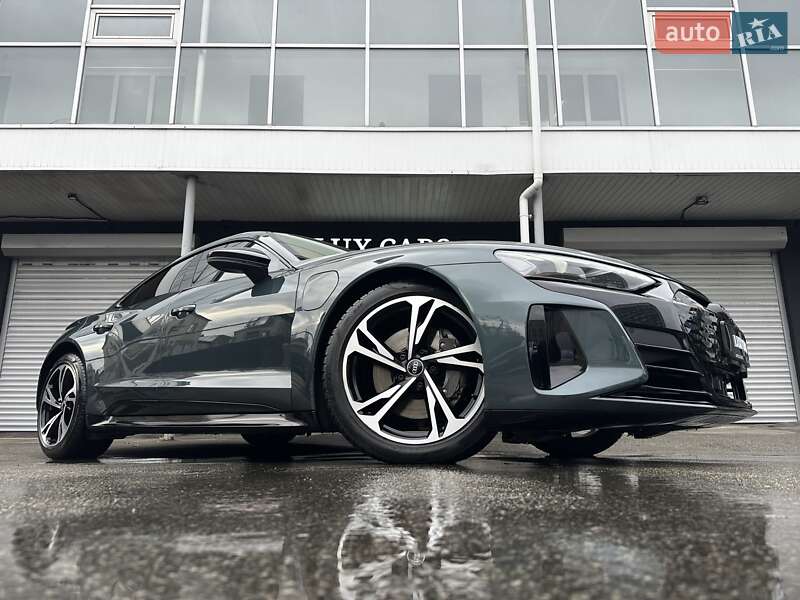 Лифтбек Audi e-tron GT 2022 в Киеве фото 18 Лифтбек Audi e-tron GT 2022 в Киеве