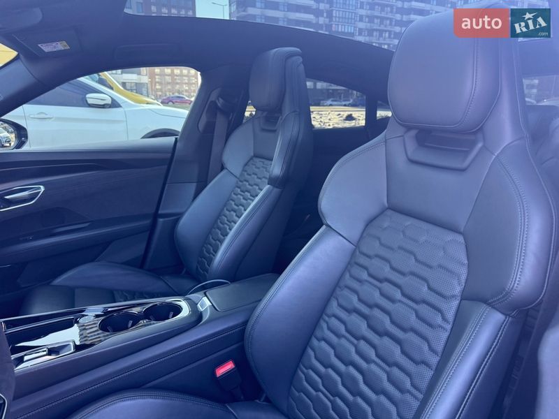 Лифтбек Audi e-tron GT 2022 в Киеве