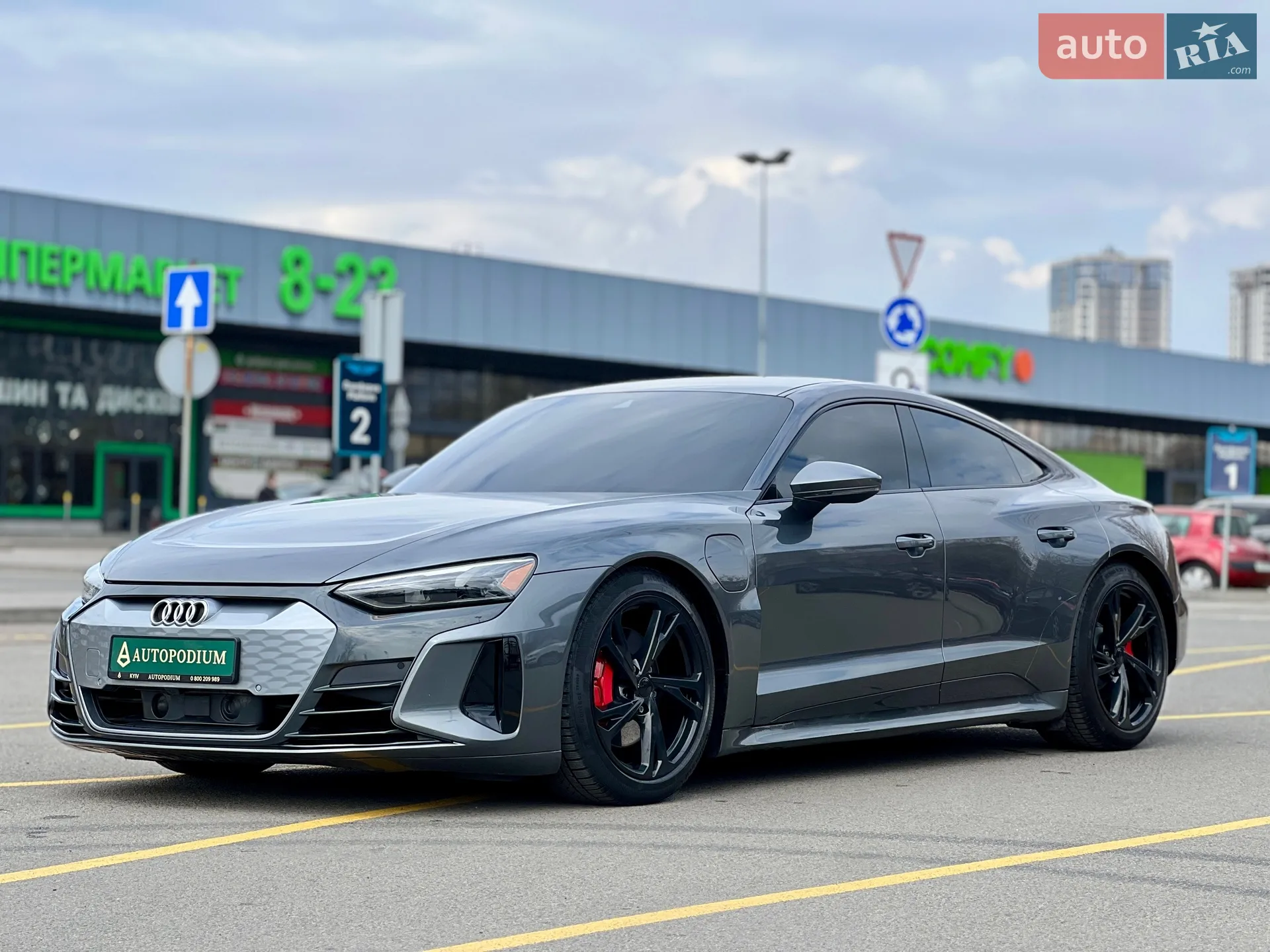 2022 Audi e-tron GT - мініатюра 6