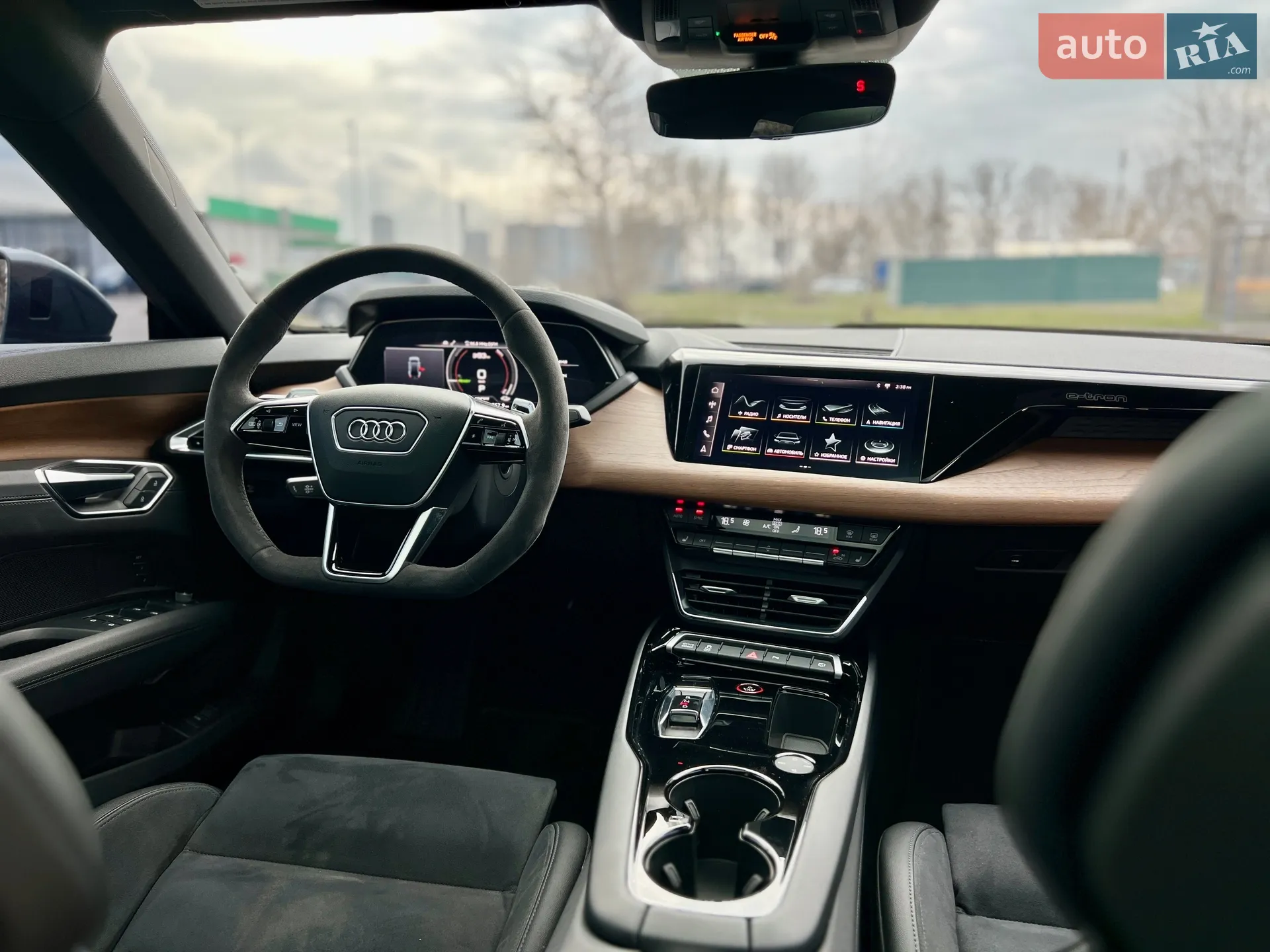 2022 Audi e-tron GT - мініатюра 33