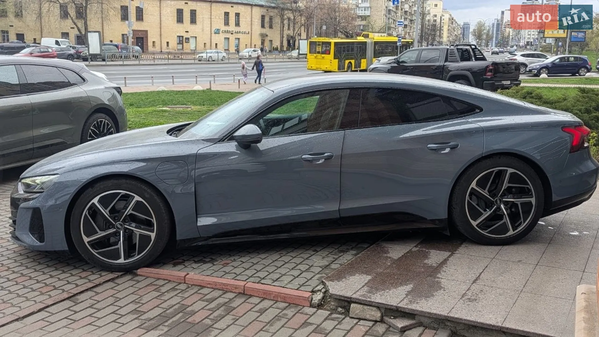 2021 Audi e-tron GT - мініатюра 3