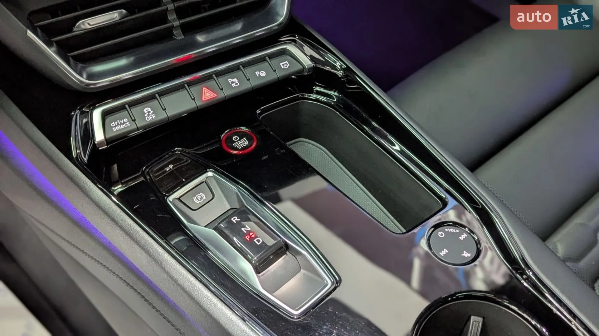 2021 Audi e-tron GT - мініатюра 45