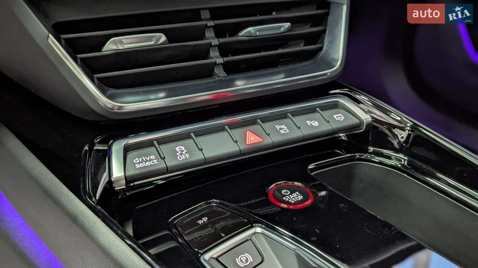2021 Audi e-tron GT - мініатюра 46