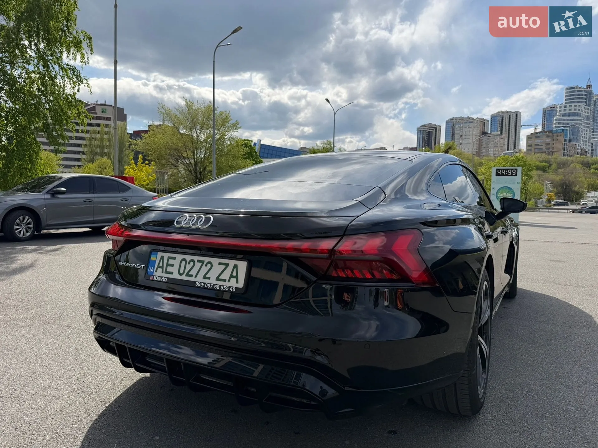 2021 Audi e-tron GT - мініатюра 5