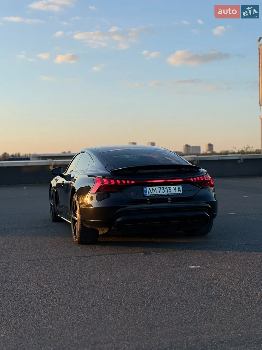 2021 Audi e-tron GT - мініатюра 14