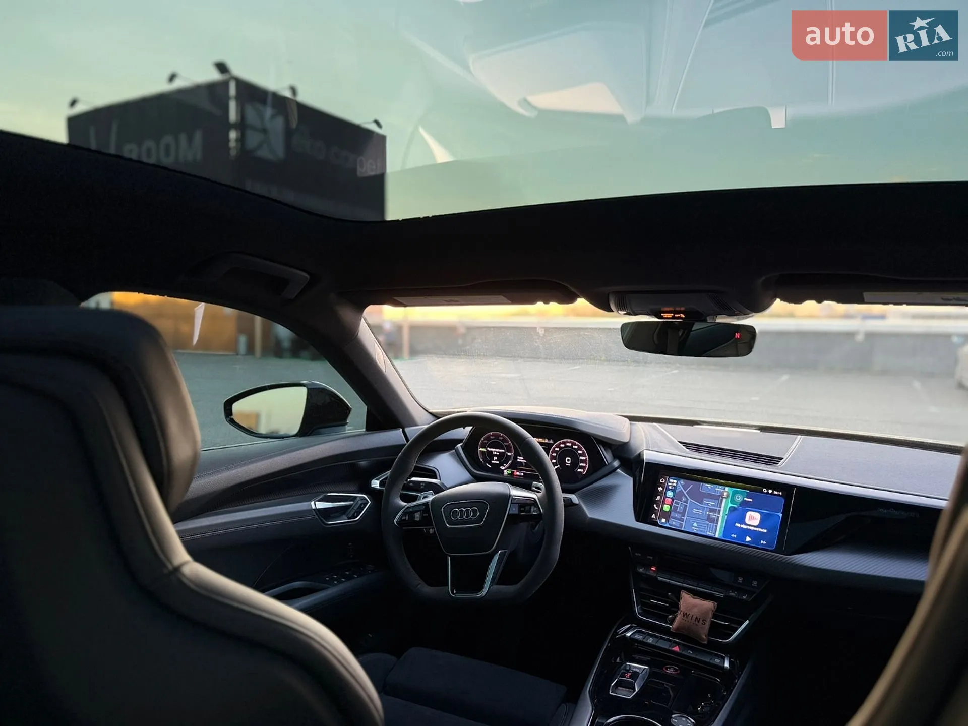2021 Audi e-tron GT - мініатюра 22