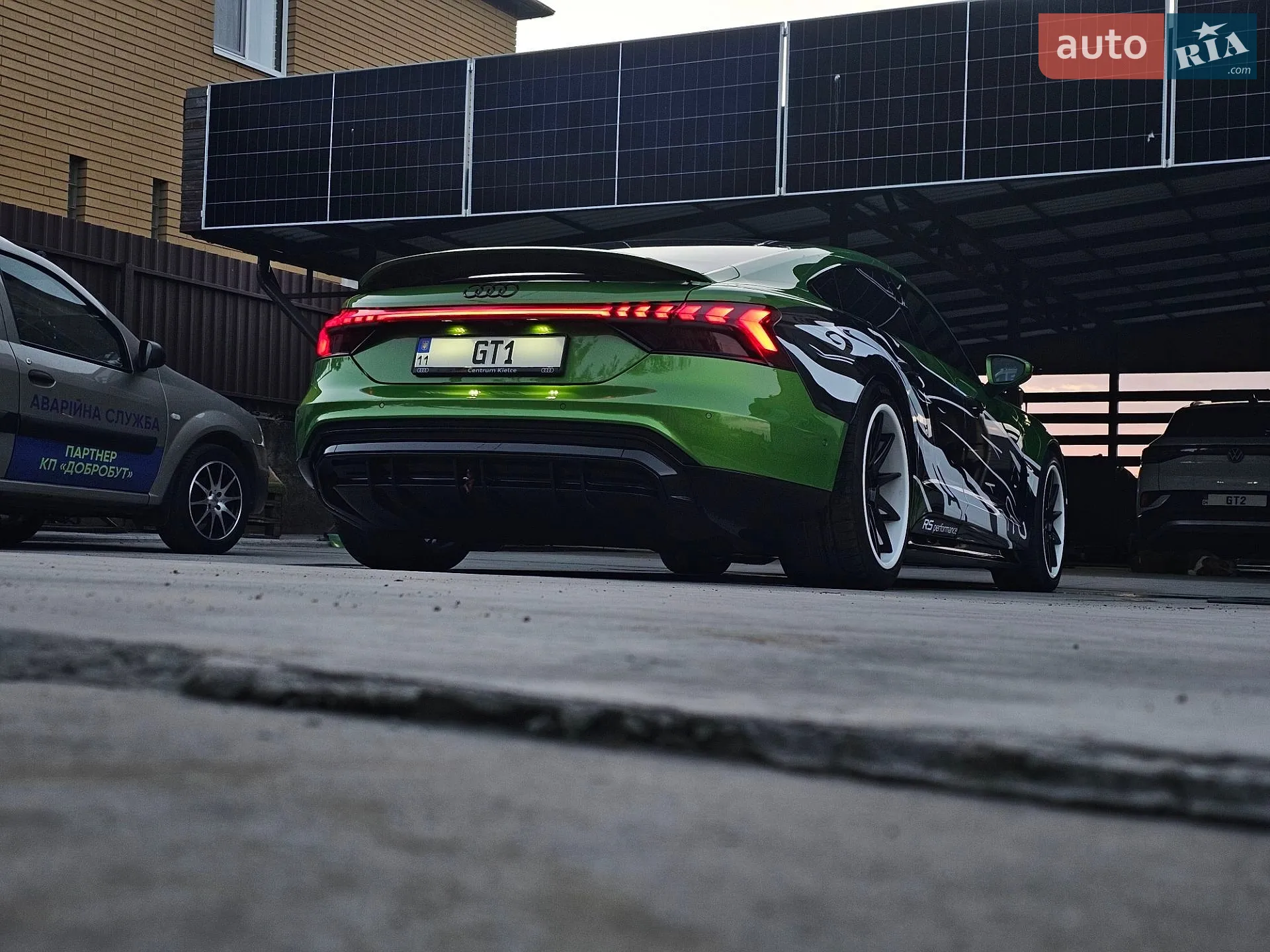 2022 Audi e-tron GT - мініатюра 4