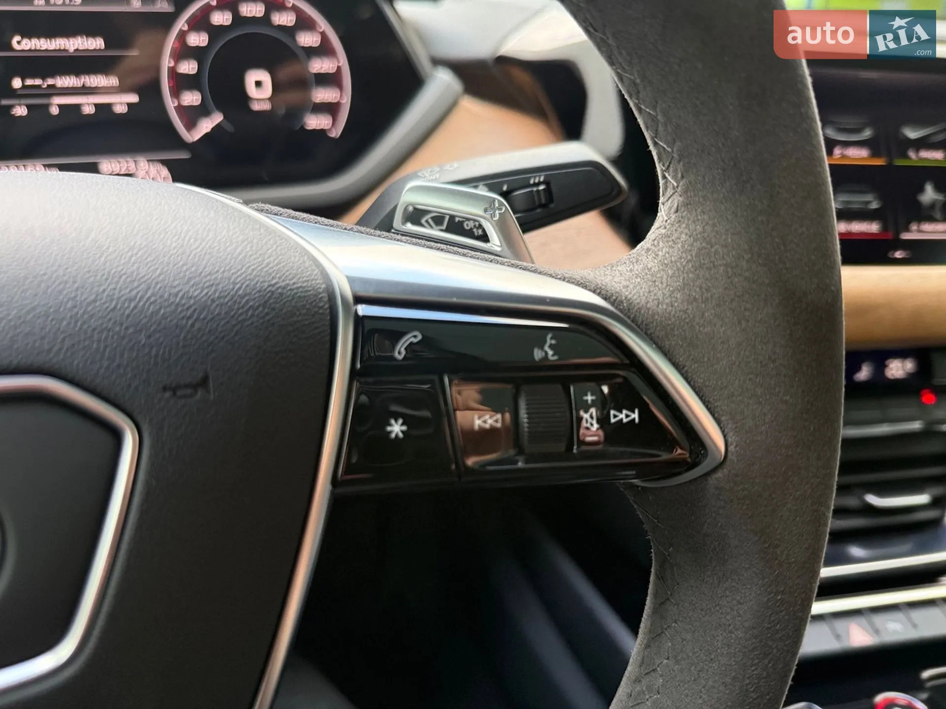 2022 Audi e-tron GT - мініатюра 15