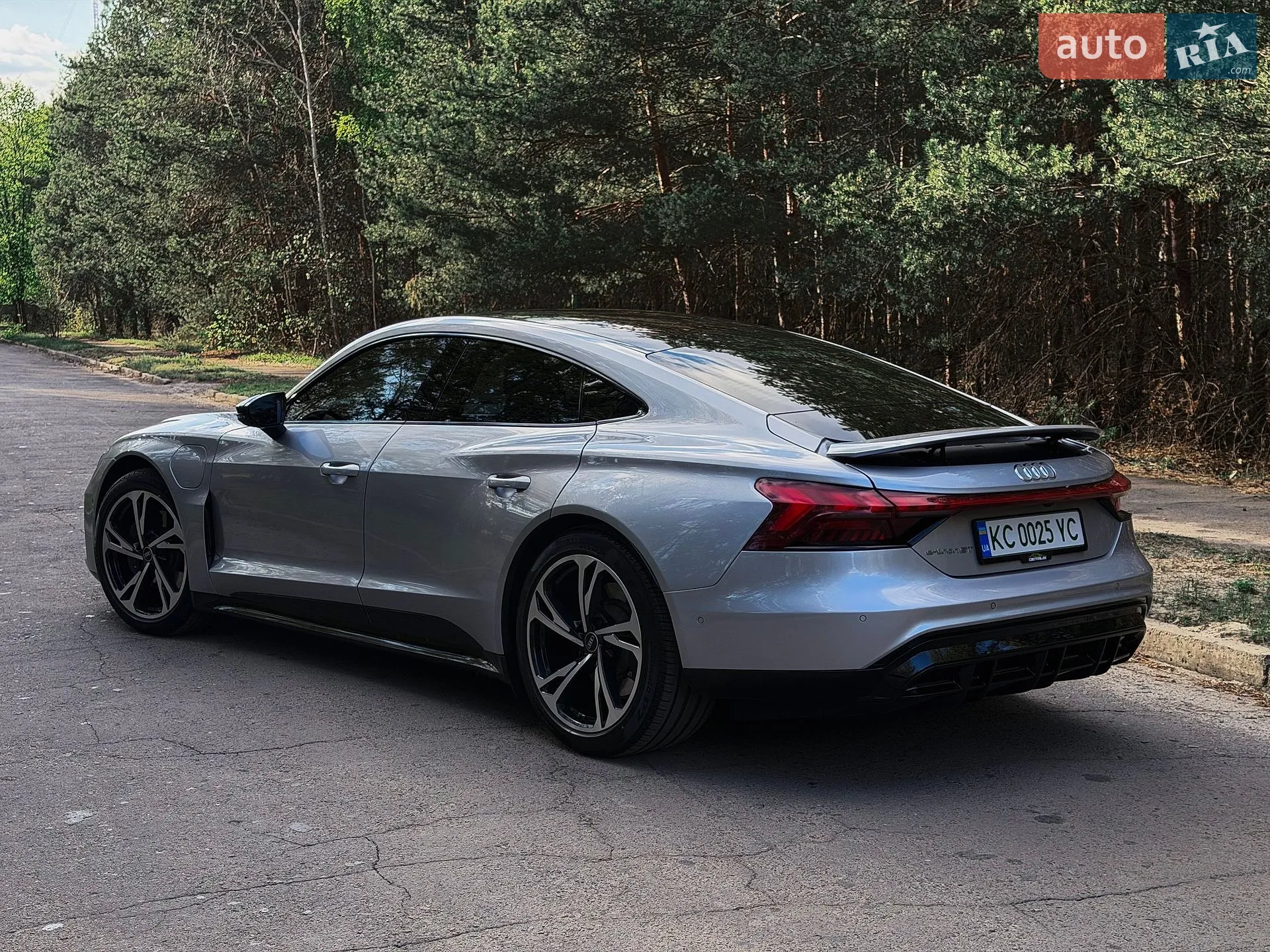2022 Audi e-tron GT - мініатюра 6