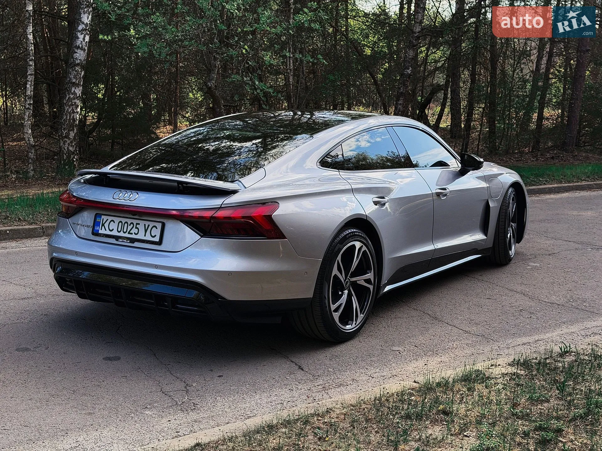 2022 Audi e-tron GT - мініатюра 9