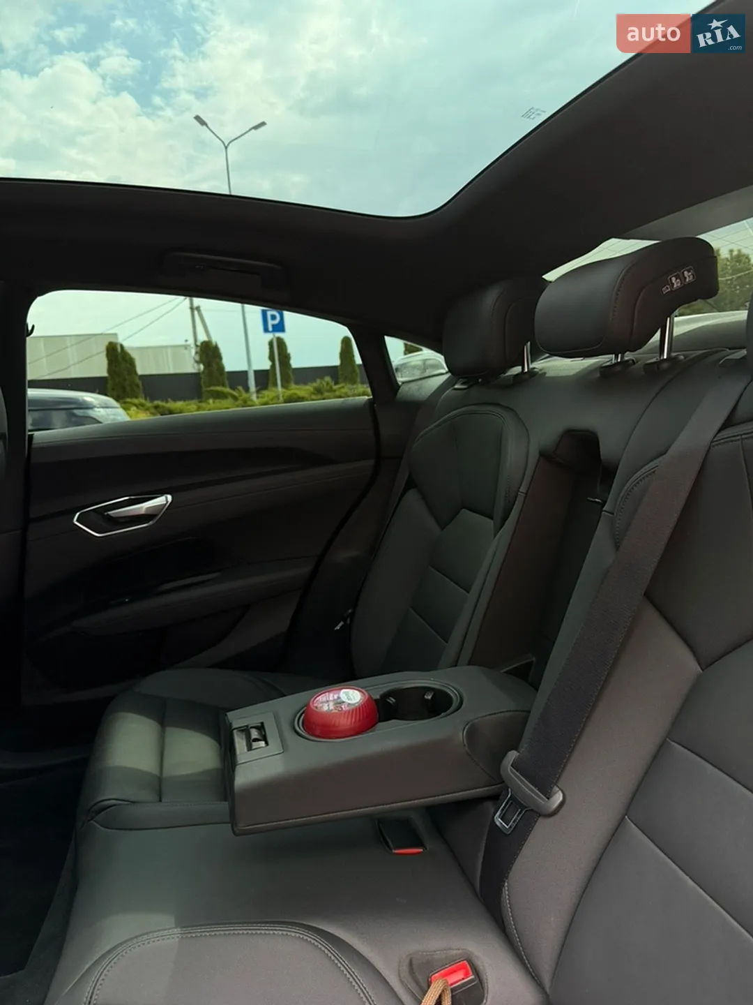 2022 Audi e-tron GT - мініатюра 36