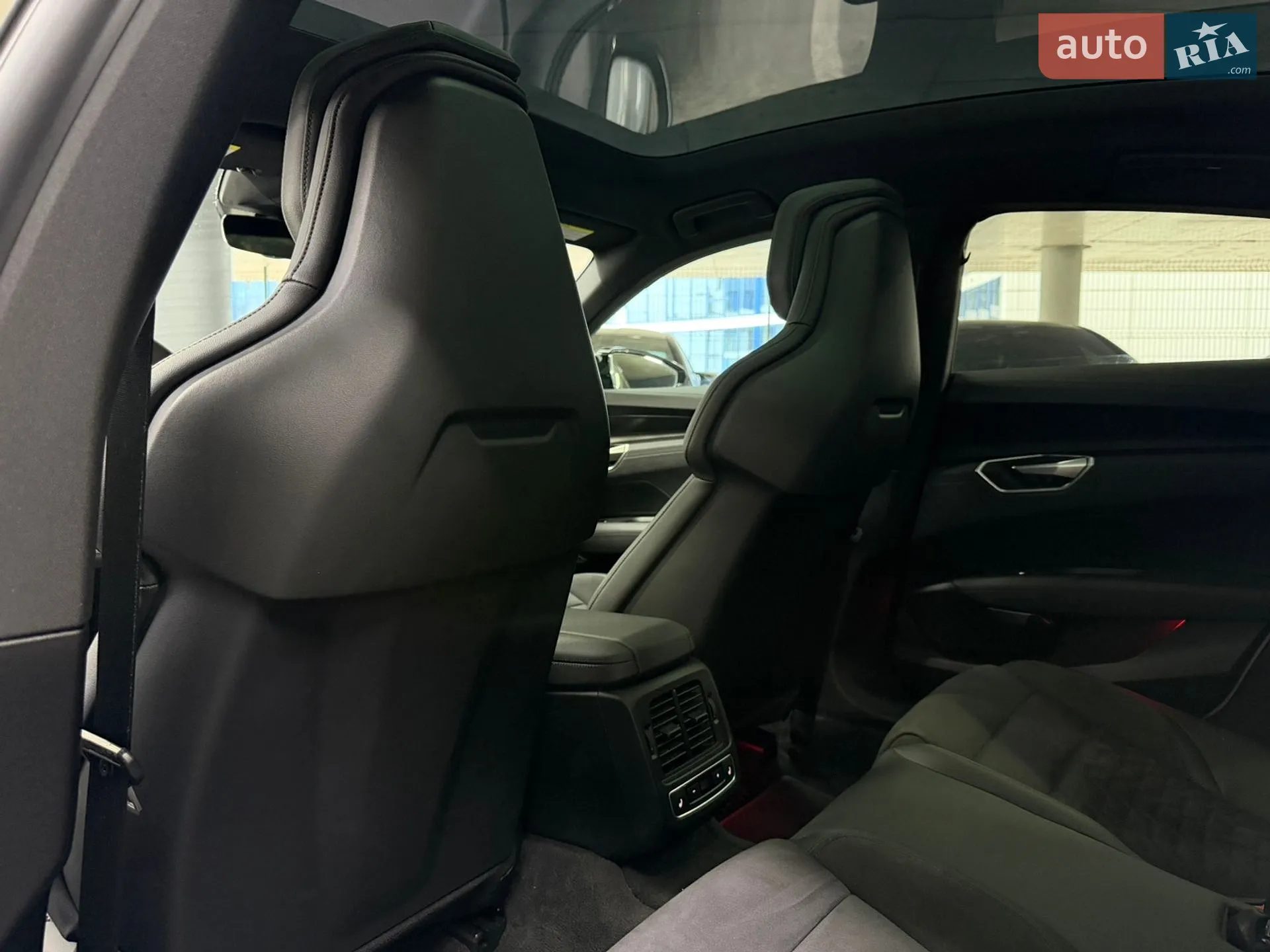 2024 Audi e-tron GT - мініатюра 25