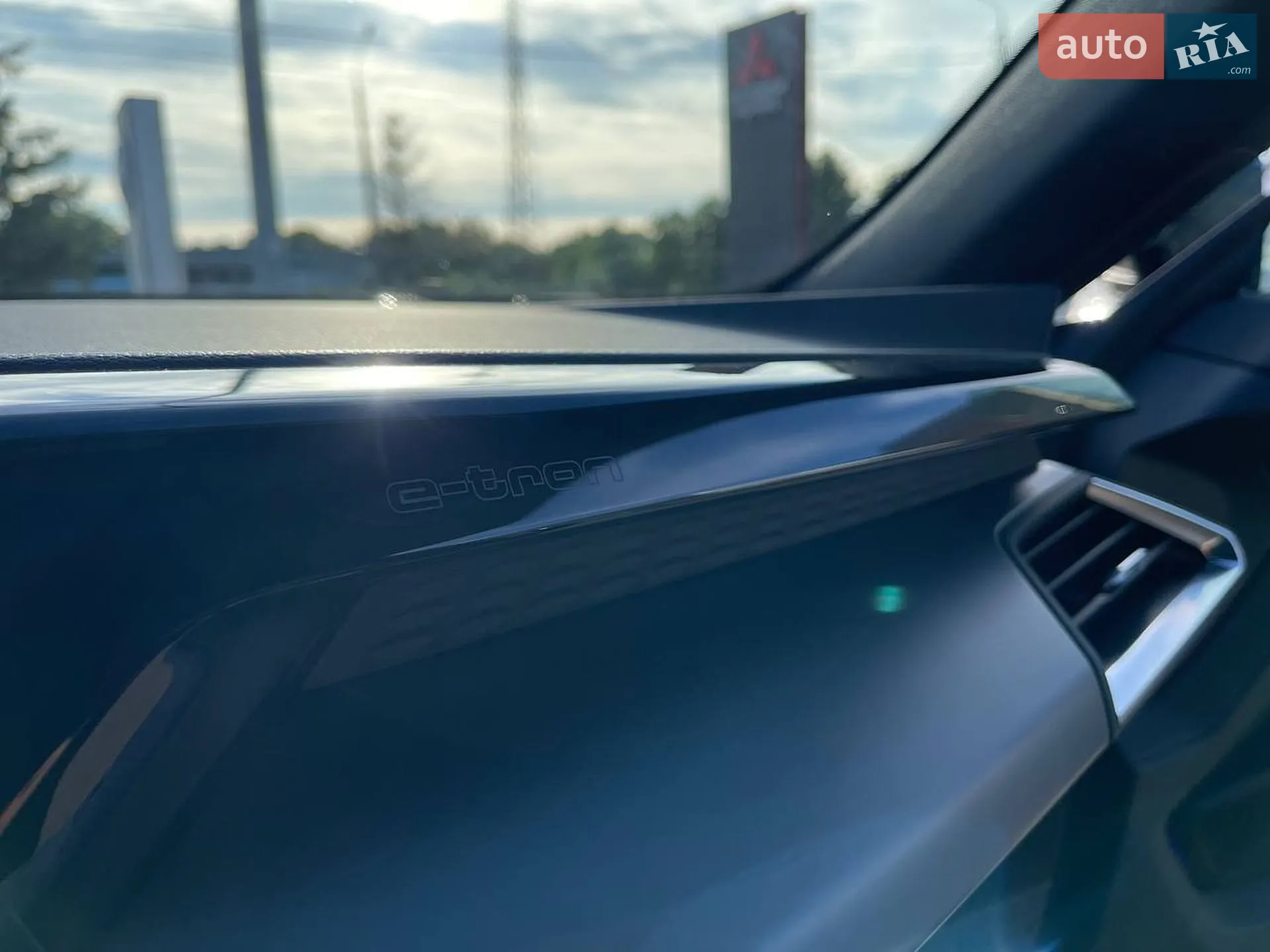 2022 Audi e-tron GT - мініатюра 20