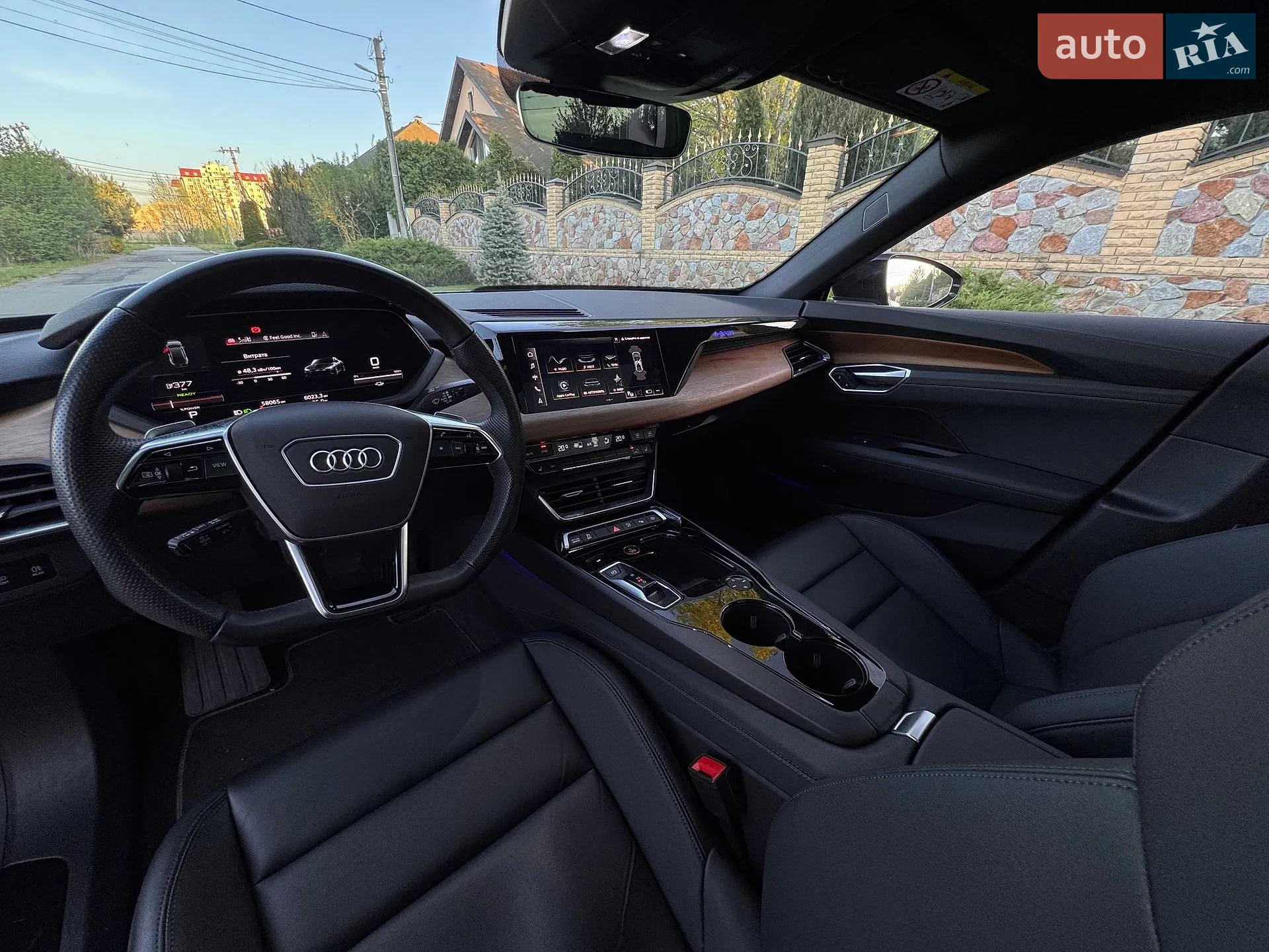 2022 Audi e-tron GT - мініатюра 18