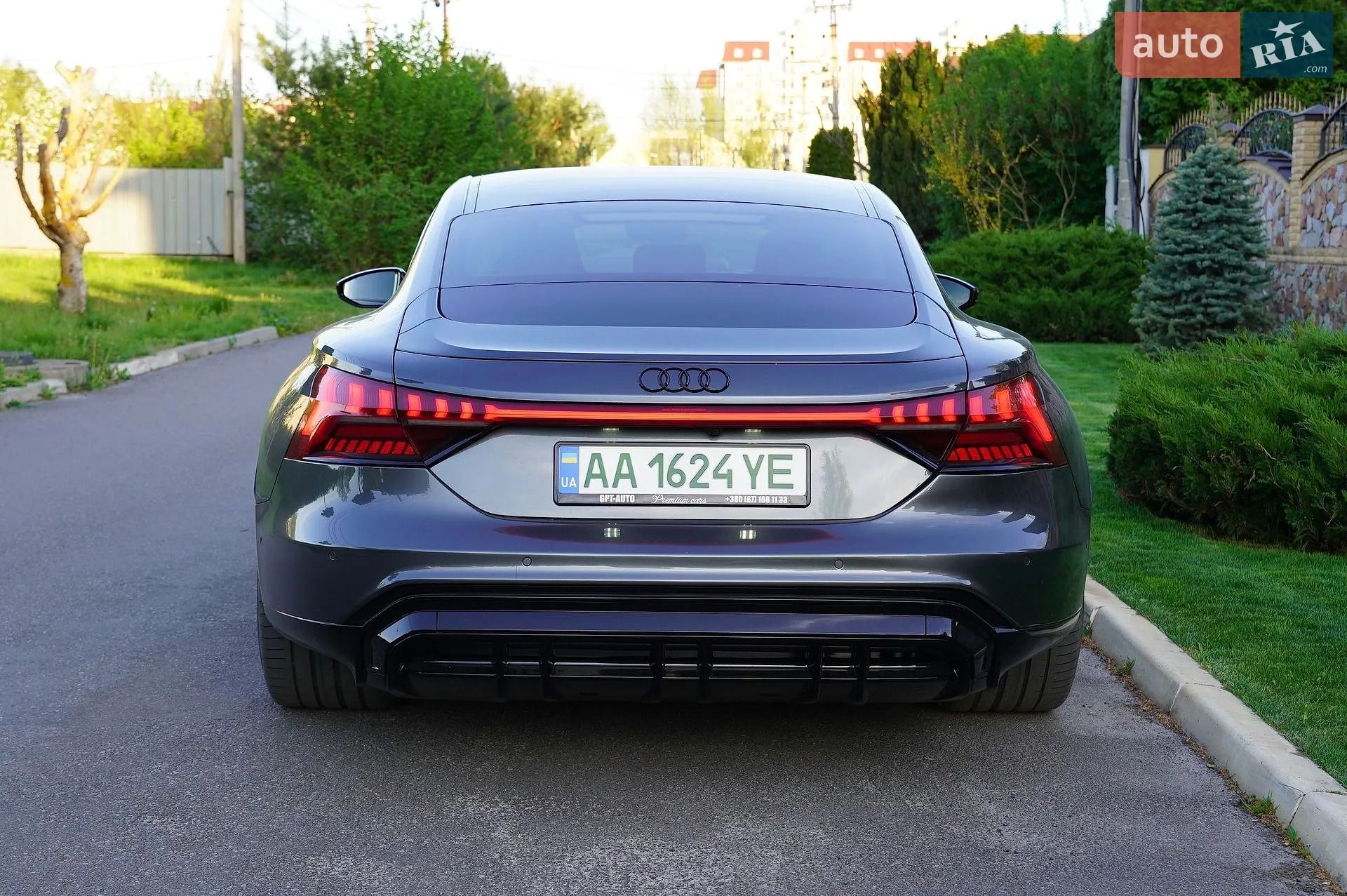 2022 Audi e-tron GT - мініатюра 27