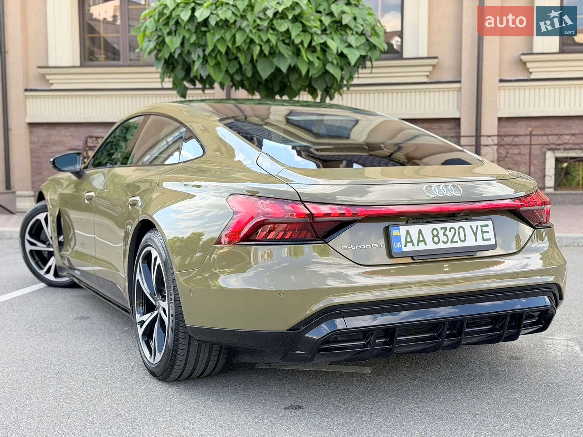 2022 Audi e-tron GT - мініатюра 18
