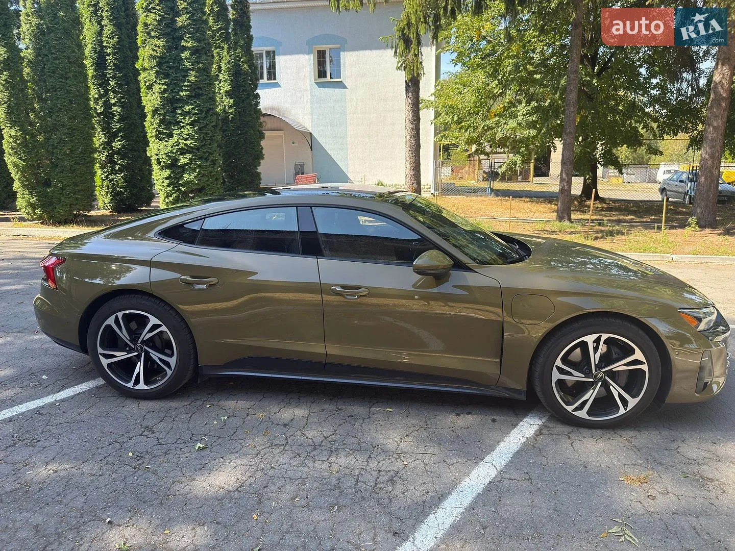 2022 Audi e-tron GT - мініатюра 8