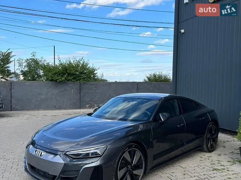 Audi e-tron GT