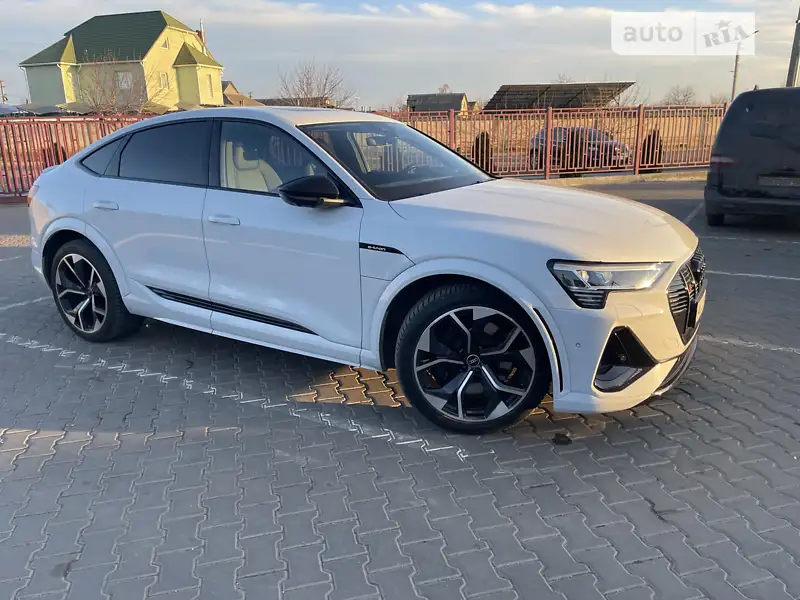 Audi e-tron S Sportback 2021