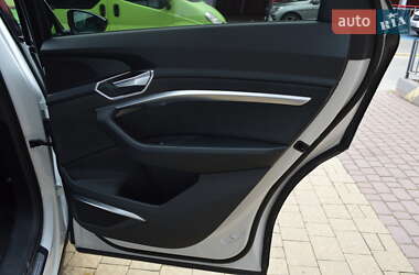 Внедорожник / Кроссовер Audi e-tron S Sportback 2022 в 