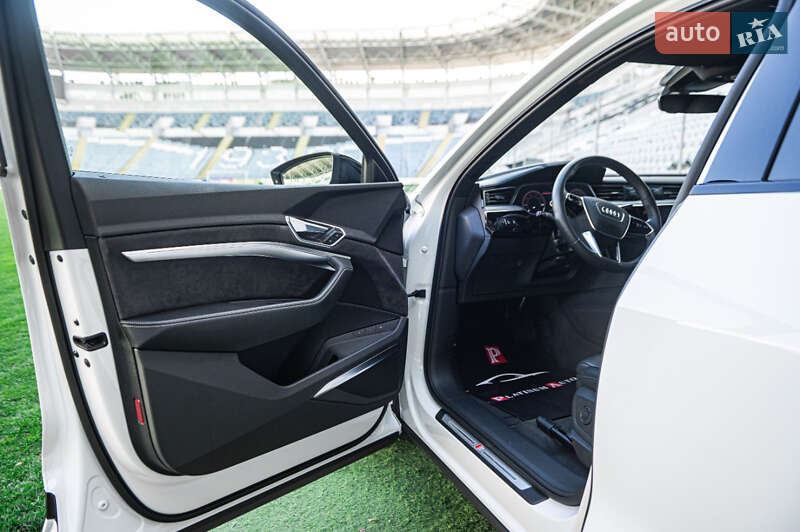 Позашляховик / Кросовер Audi e-tron S Sportback 2021 в Одесі