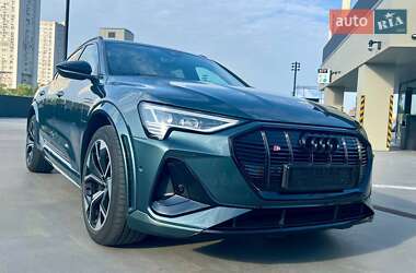 Позашляховик / Кросовер Audi e-tron S Sportback 2022 в Києві