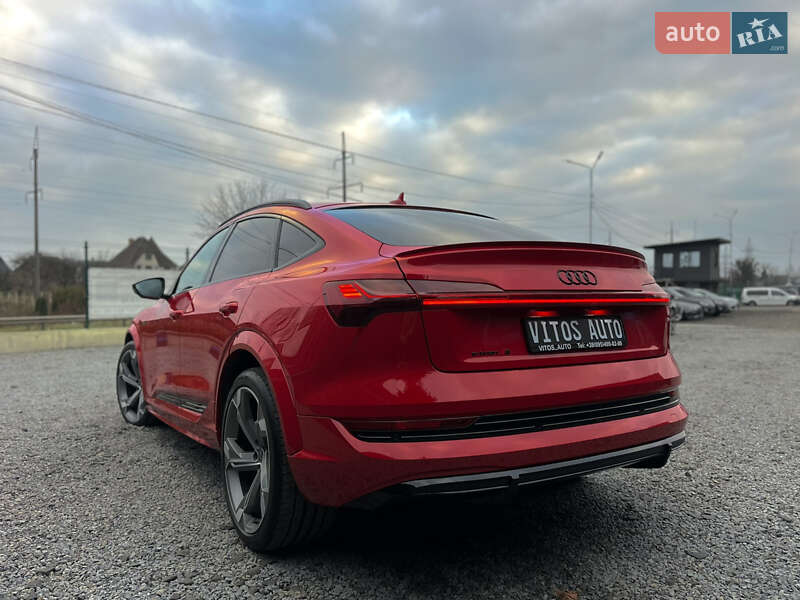 Позашляховик / Кросовер Audi e-tron S Sportback 2022 в Луцьку