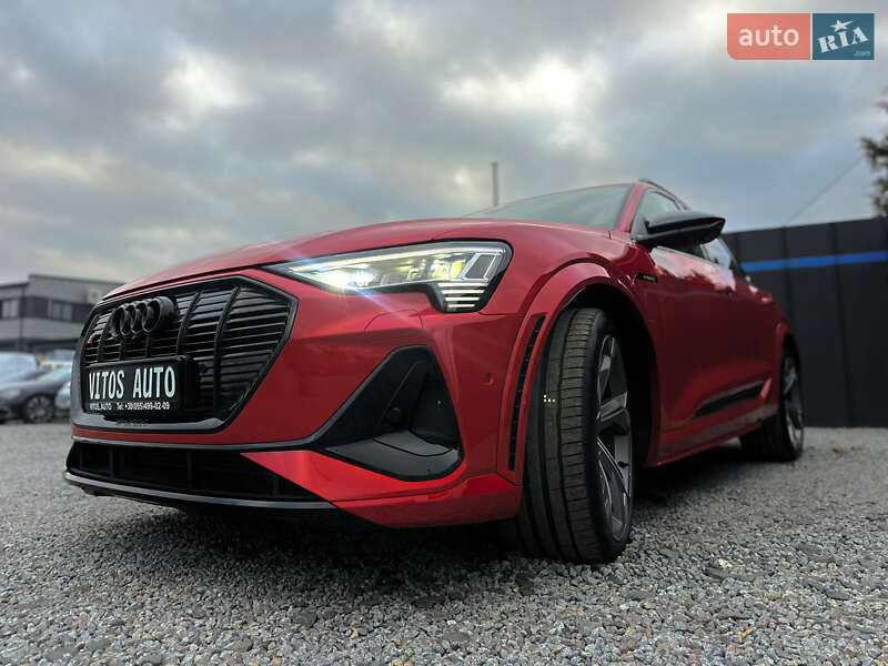 Позашляховик / Кросовер Audi e-tron S Sportback 2022 в Луцьку