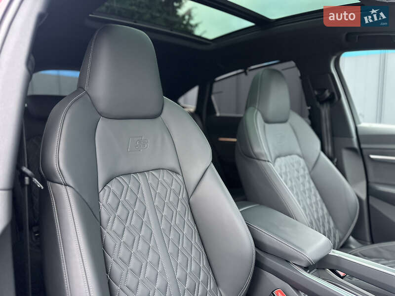 Позашляховик / Кросовер Audi e-tron S Sportback 2022 в Луцьку