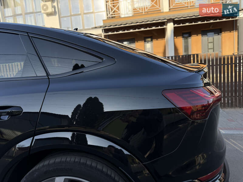 Внедорожник / Кроссовер Audi e-tron S Sportback 2022 в Черновцах