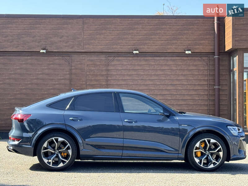 Позашляховик / Кросовер Audi e-tron S Sportback 2021 в Києві